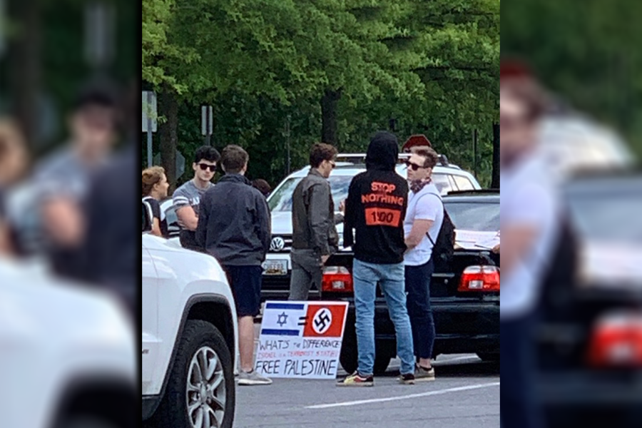 Whitman students encounter anti-Israel protesters in school parking lot