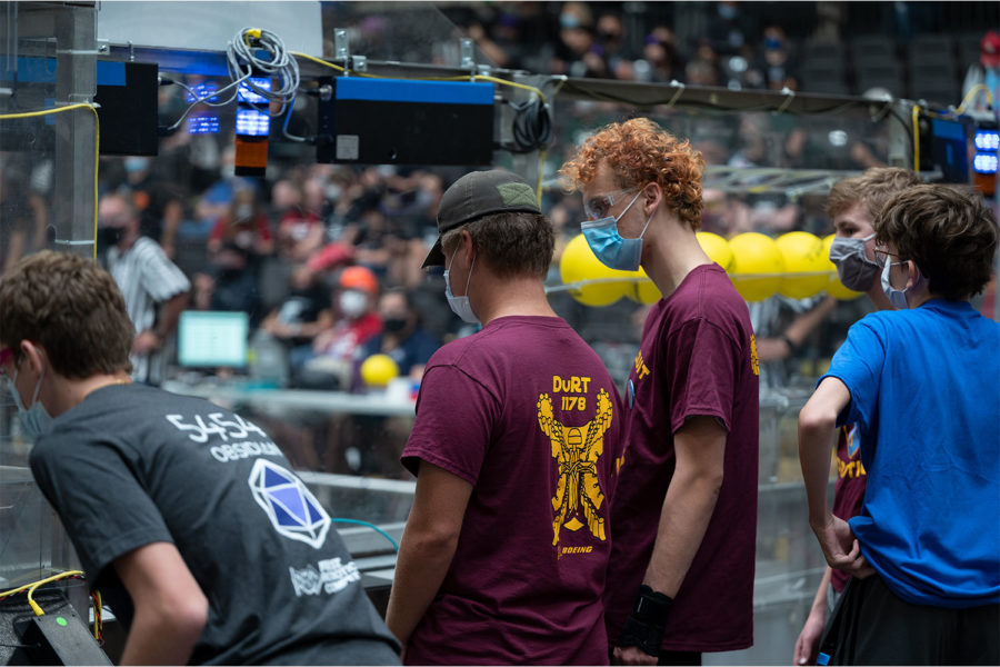 Video: De Smet Robotics Takes on the First Competition of the Year