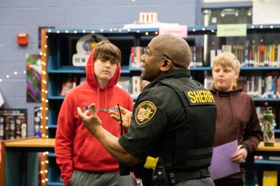 “Cocoa with a Cop” program allows students to learn from local police