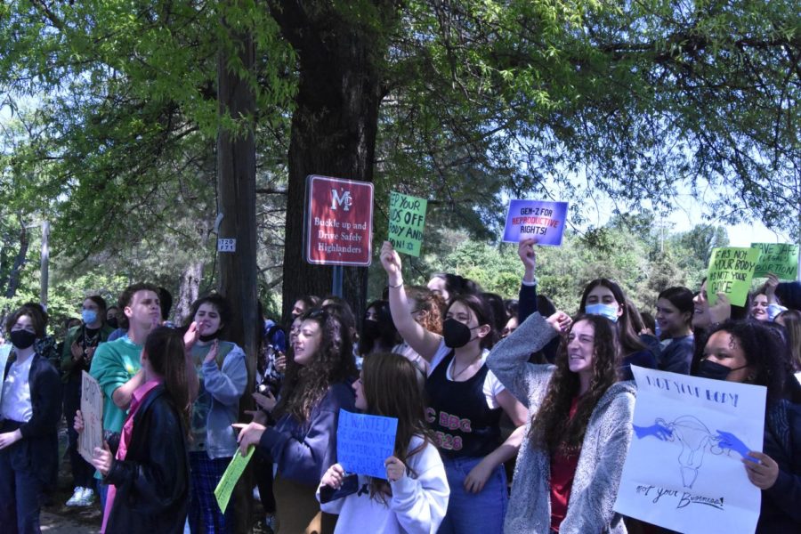 Students host pro-choice walkout