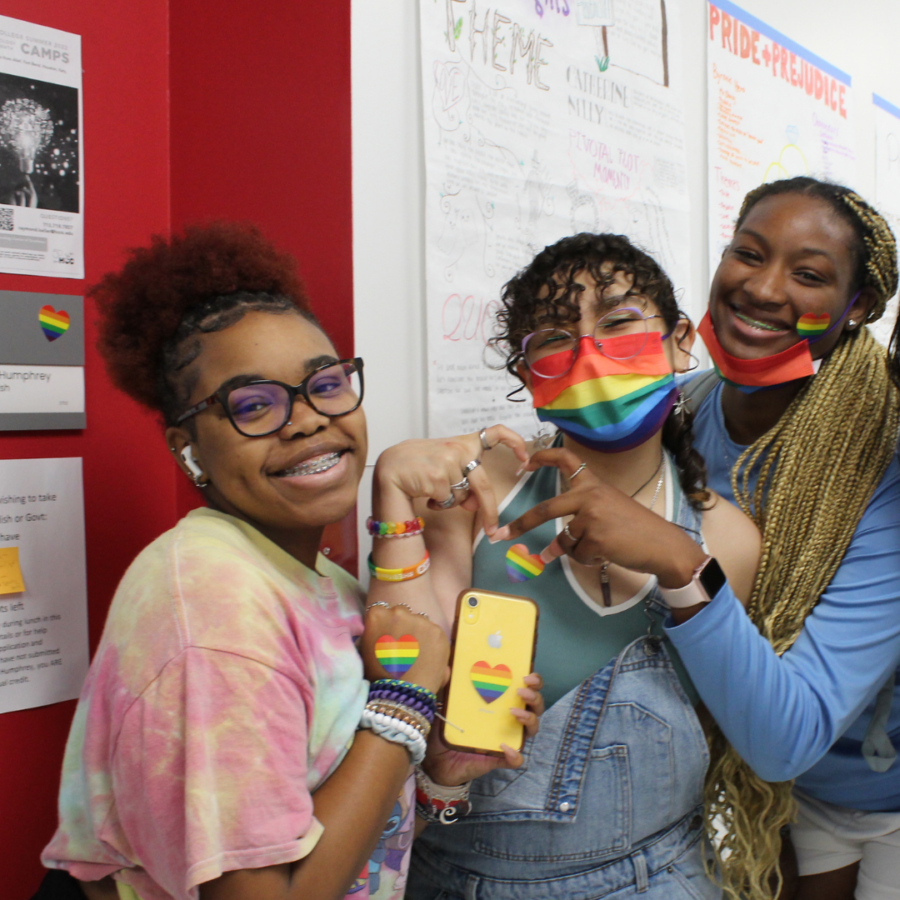 Students show their support for the Day of Silence, a national student-led event that raises awareness of the discrimination against the LGBTQ+ community. Students like seniors Clarke Fisher and Katalina Vazquez not only wear face masks and stickers but also colorful bracelets.
