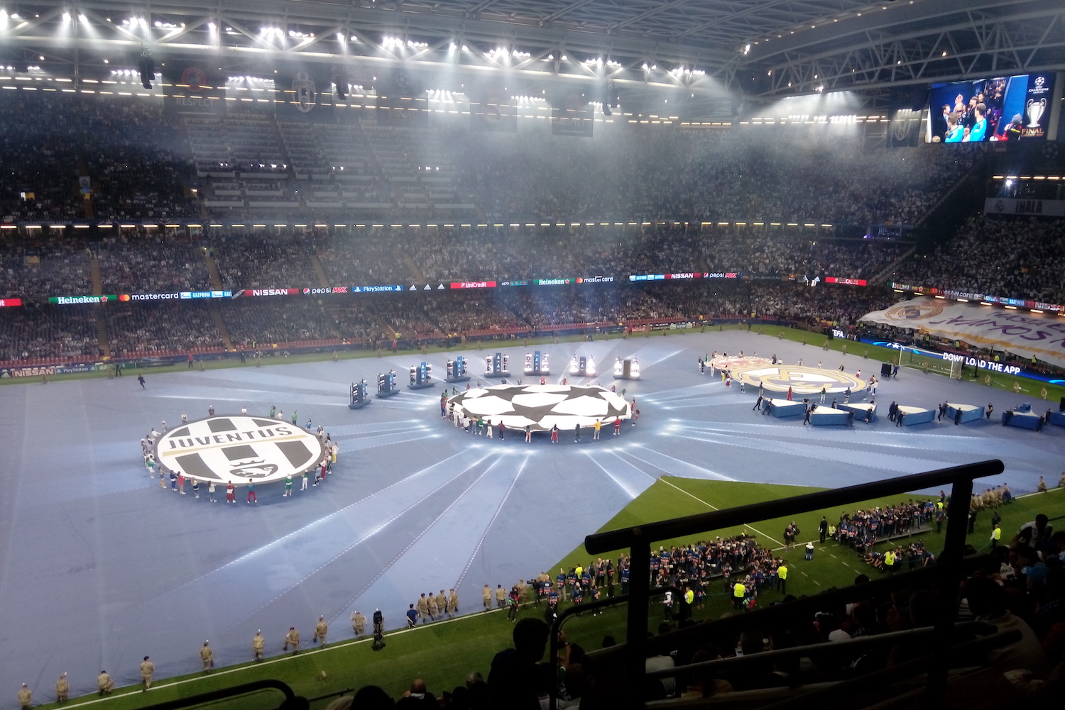 The Roar of the Jaguars Cheerleaders End Zone Dance, Spurs Stadium, 17  October 2021. 