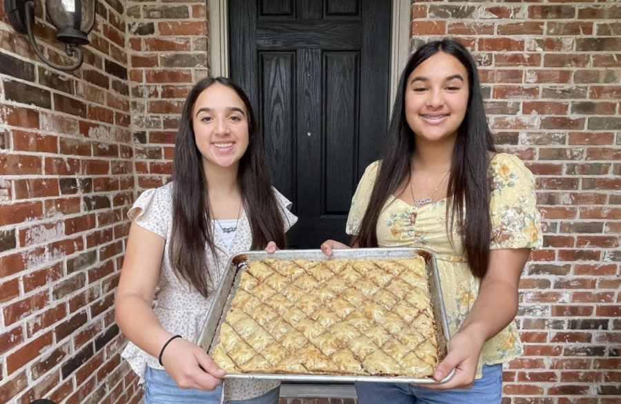 Freshman+Safiya+Elmanayar+and+her+eighth+grade+sister%2C+Sarah+Elmanayer%2C+founded+a+local+Egyptian+dessert+company%2C+S%26S+Sweets.+Their+desserts+are+available+to+order+through+their+Instagram+and+Facebook+pages+through+a+form.