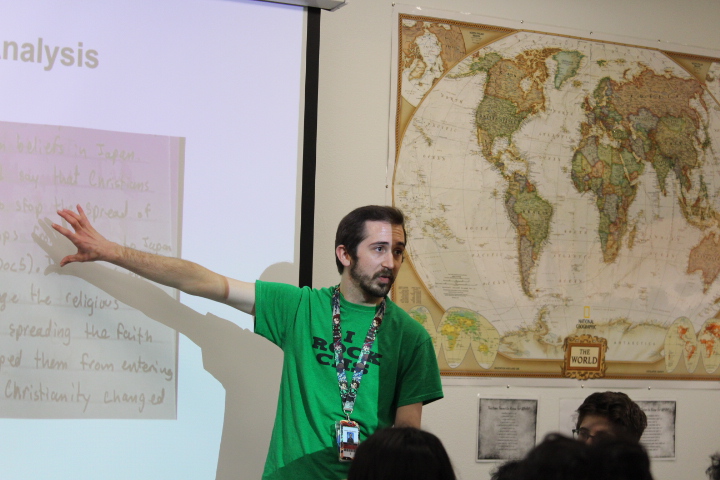Coppell High School AP World History teacher Connor Blake shows his seventh period class an example of a properly structured document based question (DBQ) on Dec. 2. Blake has been selected as The Sidekick’s Volume 34 No. 3 Teacher of the Issue.