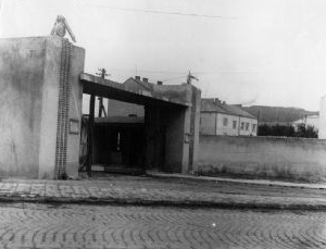 The entrance gate to the Janowska camp. The outside of this gate was meant to look presentable, so the prisoners who would enter would not suspect the horrors inside.