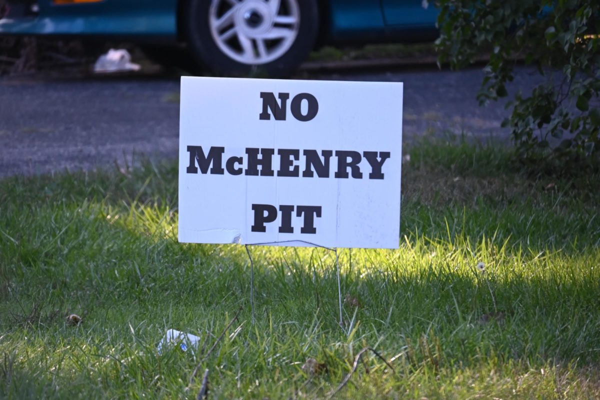 No+McHenry+Pit+signs+have+been+appearing+in+front+of+houses+all+over+McHenry.+There+have+been+many+city+council+meetings+to+discuss+whether+or+not+there+will+be+a+gravel+pit+behind+the+McHenry+Outdoor+Theater.+