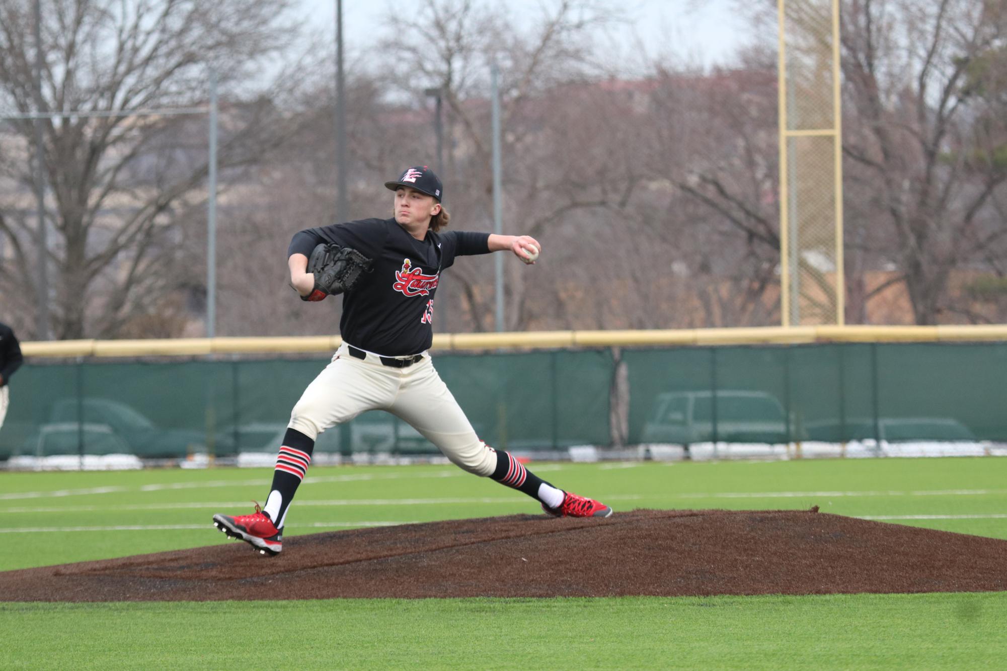 Kansas high school baseball coaches want more season games