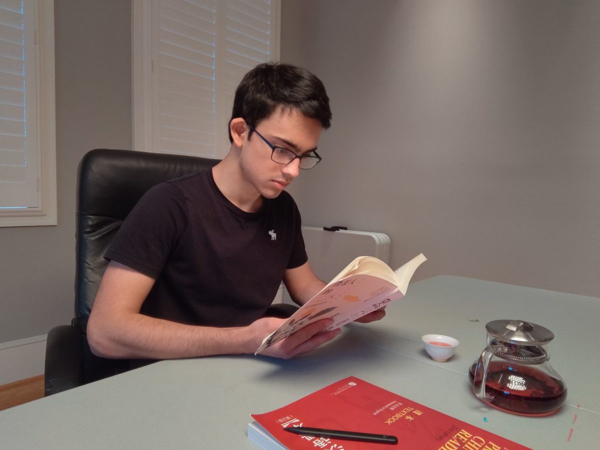 Rather than studying in the typical way, Misra reads a Chinese novel about a female perspective of the February 28 incident.  [Learning] is less intentional studying and more just natural exposure to language, he said.