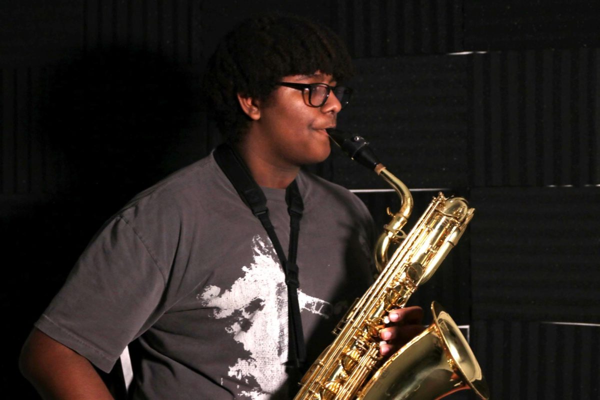 Senior+Rafael+Mekonnen+has+played+the+tenor+and+baritone+saxophone%2C+as+well+as+piano.+He+started+primarily+playing+the+baritone+in+seventh+grade+and+quit+playing+the+piano+due+to+time+constraints.