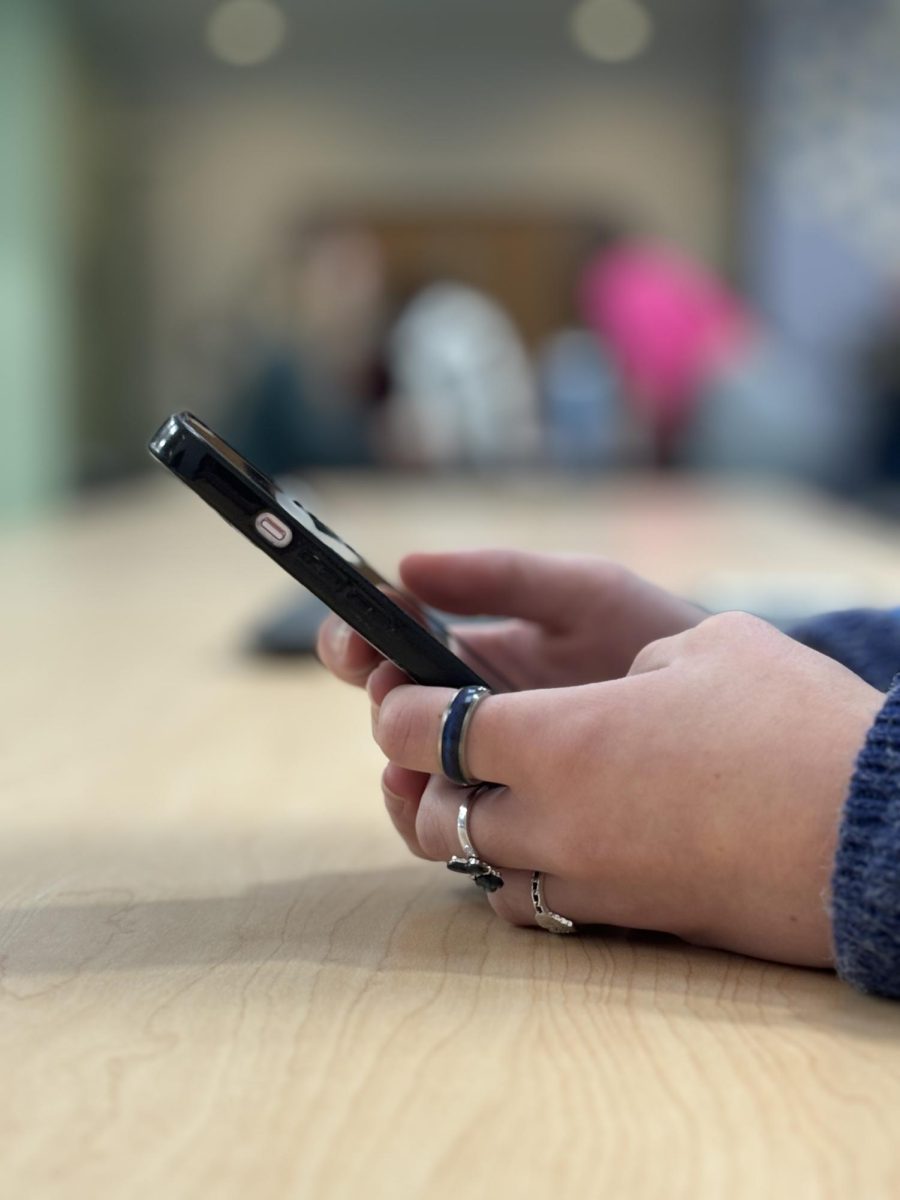 CSD students are learning to balance cell phone use with the school’s new policy. Students can only use their phones during jumpstart (a 10 minute activity break following two daily early morning classes), class transitions, lunch and before and after the arrival and dismissal bells ring. Another way of putting it is that cell phones are firmly outlawed during instructional periods. 