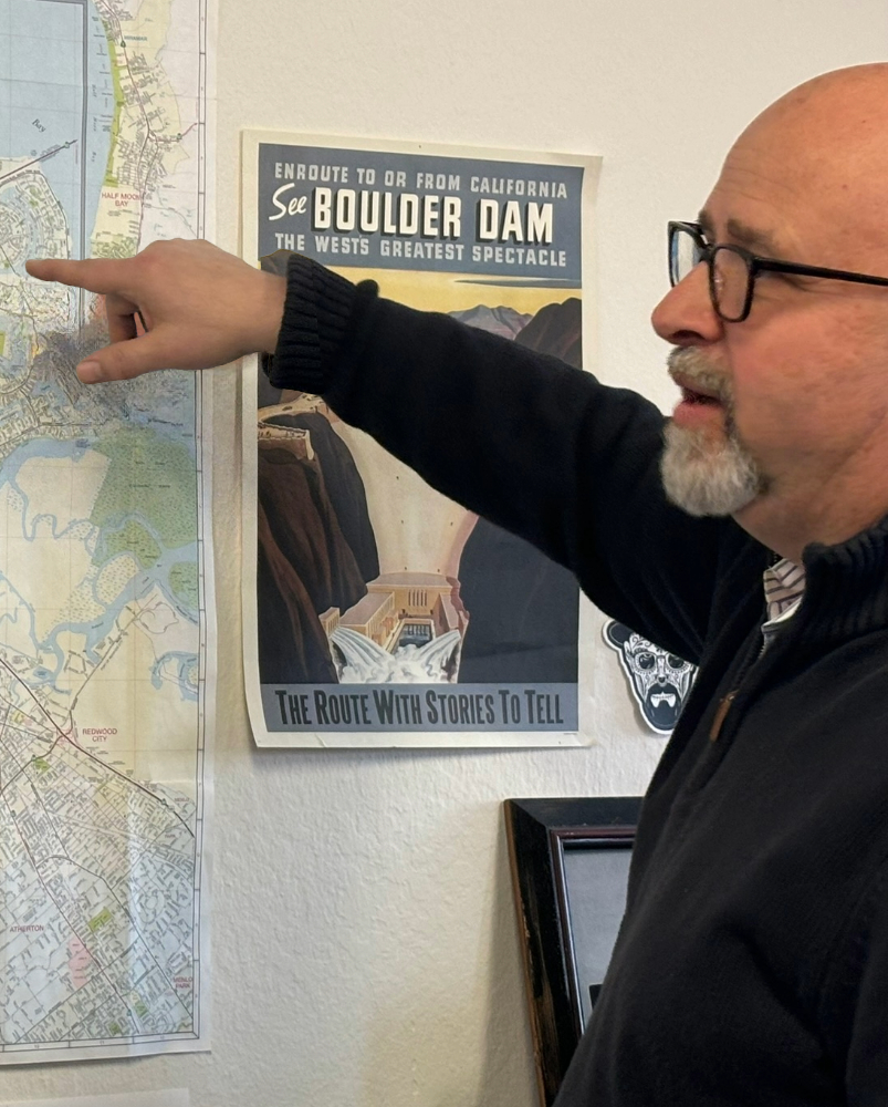 Editor-in-chief Jon Mays discusses salt ponds in Redwood City and Foster City for a reporter’s upcoming news story. Mays writes and edits for the San Mateo Daily Journal, which has had a “pretty consistent audience that has grown over time,” according to Mays. 