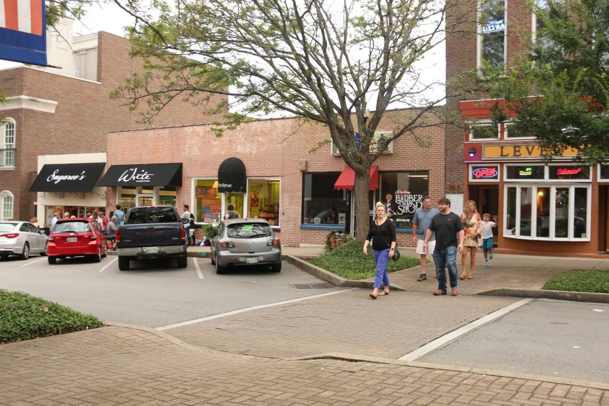 People cross the street in Murfreesboro, Tenn. on August 11, 2017. (Connor Burnard / MTSU Sidelines)