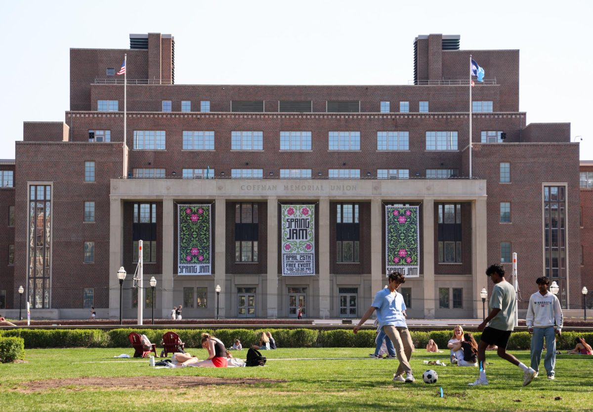 Students gather on the Mall, across from Coffman Union, April 21 2026. 